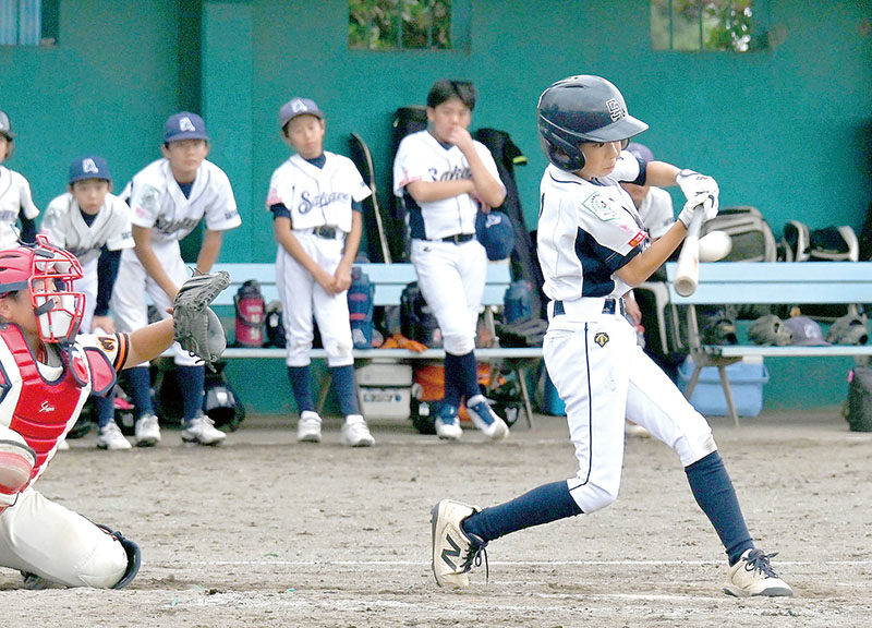 川口グッドボーイズ―栄和クラブ　6回裏栄和クラブ無死二塁、斎藤幹がサヨナラとなる左越え適時打を放つ。捕手畠中
