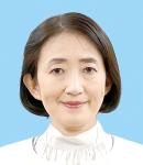 山川百合子氏