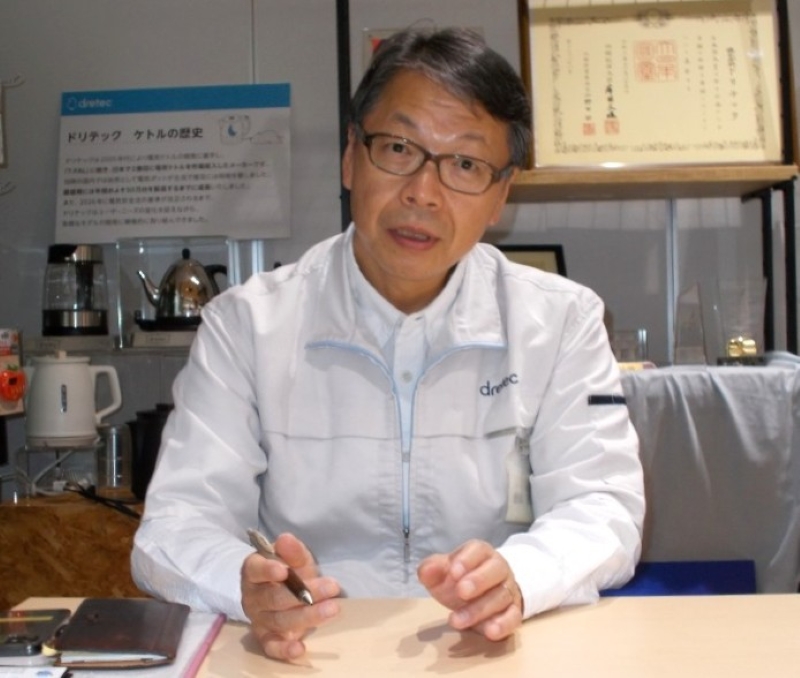 インタビューに答えるドリテックの金田紀幸社長＝川口市戸塚のドリテック本社