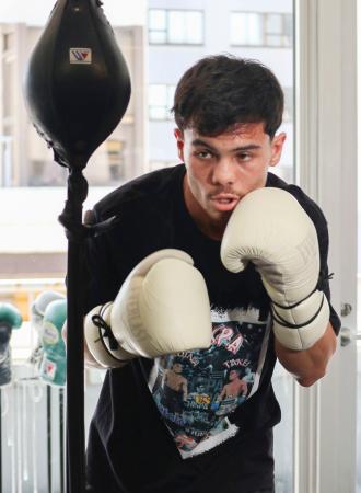 ＷＢＯバンタム級タイトル戦で武居由樹に挑むクリスチャン・メディナ＝６日、東京都新宿区