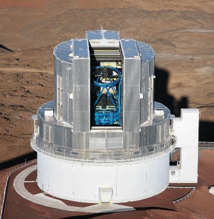 米ハワイ島マウナケア山頂付近にある「すばる望遠鏡」（国立天文台提供）