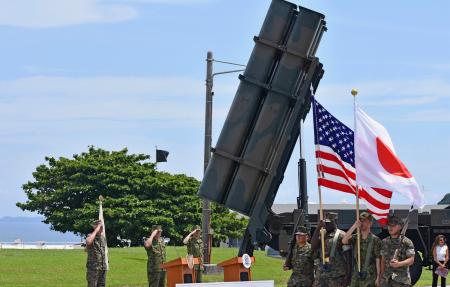 米軍キャンプ・コートニーで開かれた、大規模実動訓練「レゾリュート・ドラゴン」の開始式＝１１日午後、沖縄県うるま市