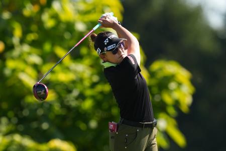 １４位に浮上した岩井千怜＝１２日（ゲッティ＝共同）