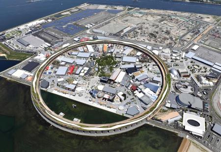 　大阪市此花区の夢洲の大阪・関西万博会場＝７月