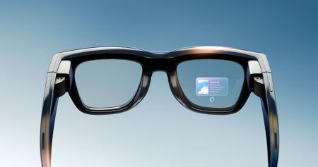 米メタが発表したＡＩを搭載した新型スマートグラス「メタ・レイバン・ディスプレー」（メタ提供・共同）