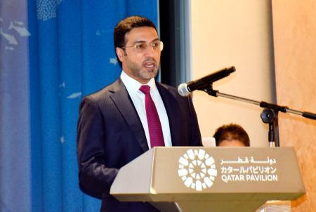 式典に出席したカタールのジャベル・アルマッリ駐日大使＝１８日午前、大阪市