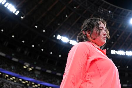 女子やり投げ予選 3投目を終えた北口榛花=国立競技場