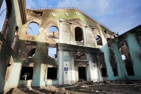 　ウクライナ東部ドネツク州ドブロピリャのボランティア拠点だった文化施設＝１９日（共同）