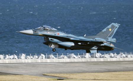 航空自衛隊のF2戦闘機