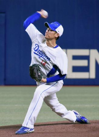 投球練習する中日・草加=バンテリンドーム