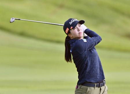 第３日、通算１５アンダーで首位の堀琴音＝チェリーヒルズＧＣ