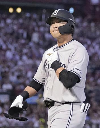 巨人・長野＝昨年６月