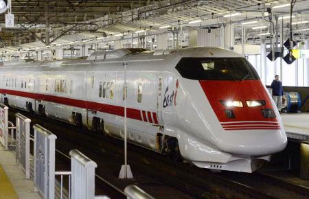 ＪＲ東日本の「イーストアイ」＝２０１６年２月、ＪＲ仙台駅