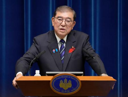 戦後８０年に合わせ、「内閣総理大臣所感」を発表する石破首相＝１０日午後、首相官邸