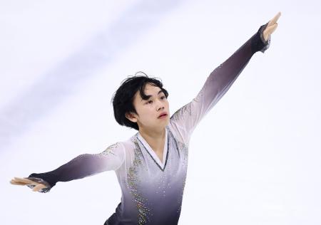 男子フリーで演技する高橋星名=アブダビ(ISU提供・ゲッティ=共同)