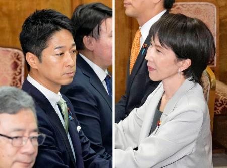 政策協議の初会合に出席した、自民党の高市総裁(右)と日本維新の会の藤田共同代表=16日午後、国会