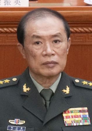 何衛東氏