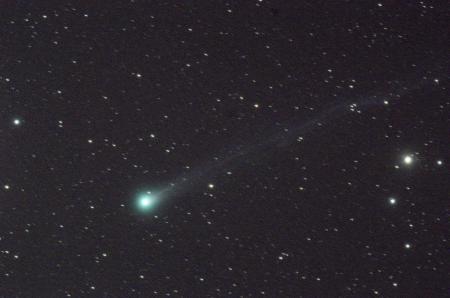鳥取市の天文台で撮影された「レモン彗星」＝９月２７日（鳥取市さじアストロパーク提供）