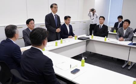 自民、公明、日本維新の会の３党による教育無償化に関する実務者協議＝３日、国会