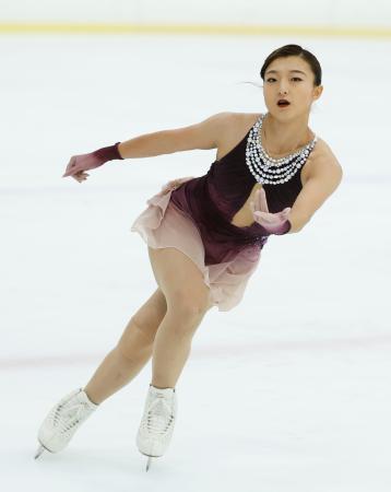 女子フリー 演技する坂本花織=尼崎スポーツの森