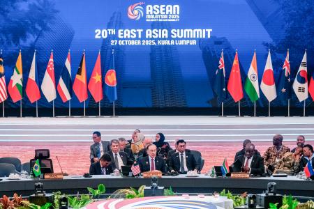 クアラルンプールで開催された東アジアサミット首脳会議=27日(共同)