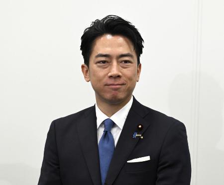 小泉進次郎防衛相