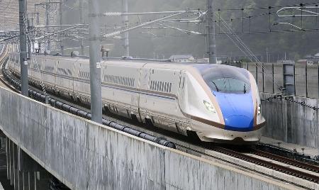 北陸新幹線