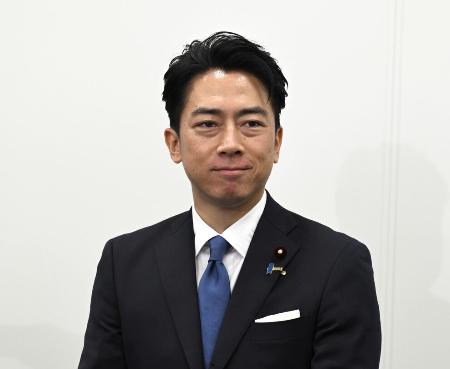 小泉進次郎防衛相