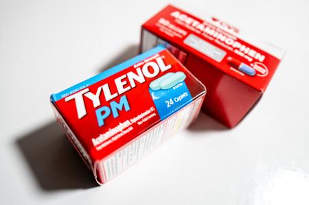 解熱鎮痛剤「タイレノール」＝３日、米テキサス州オースティン（ゲッティ＝共同）