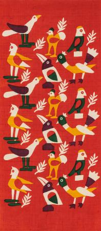 柚木沙弥郎「小鳥」（１９９２年、型染、紬　坂本善三美術館蔵）（提供写真）