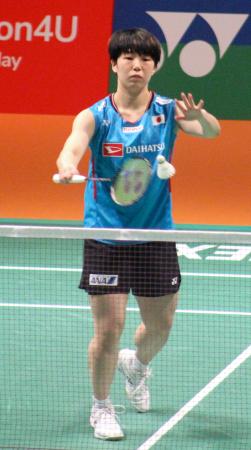 　女子シングルス２回戦でプレーする山口茜＝熊本県立総合体育館