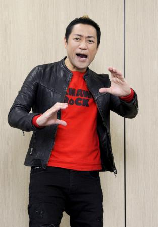 取材会に登場したはなわ=東京都品川区