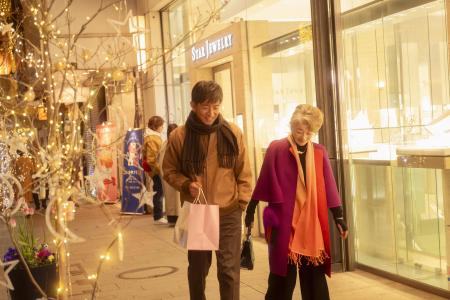 映画「ＴＯＫＹＯタクシー」より