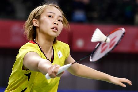 　混合団体決勝　中国選手と対戦する矢ケ部真衣＝京王アリーナＴＯＫＹＯ