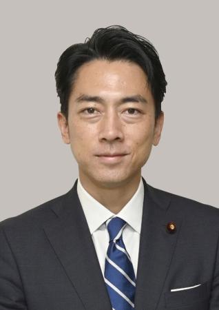小泉進次郎防衛相