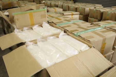 押収されたコメ＝８月、大阪市住之江区の大阪税関南港出張所