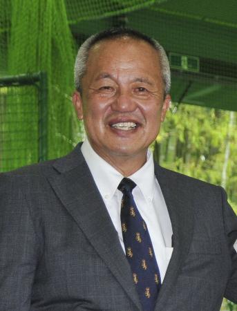 岡田龍生氏＝２０２２年、兵庫県姫路市