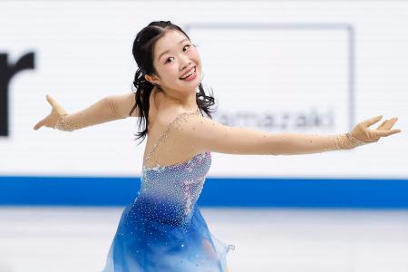 女子フリー 演技する中井亜美=IGアリーナ