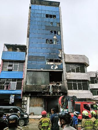 火災があったジャカルタのビル＝９日（共同）