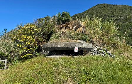 西古見砲台第２観測所跡＝１０日、鹿児島県瀬戸内町（同町教委提供）