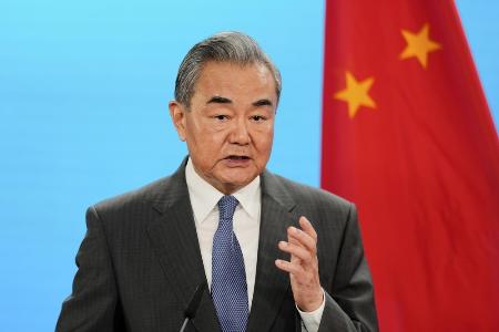 中国の王毅外相＝７月（ＡＰ＝共同）