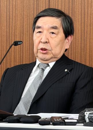 記者会見する民放連の早河洋会長＝１８日午後、東京都千代田区