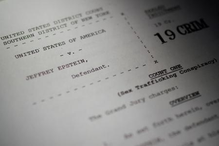 米司法省が開示した富豪エプスタイン氏に関する資料＝１９日（ロイター＝共同）
