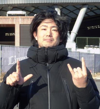 西武球団事務所にあいさつに訪れた米大リーグ、アストロズに移籍が決まった今井＝８日、埼玉県所沢市