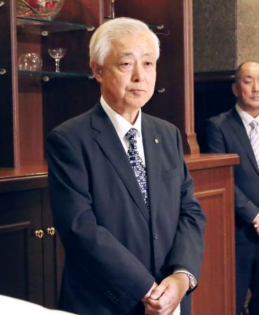 水戸市で取材に応じる日本原子力発電の村松衛社長＝９日午後