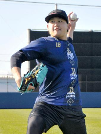 練習を公開したオリックス・宮城＝大阪市此花区