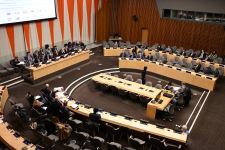 １２日、米ニューヨークの国連本部で開かれた「多国間制裁監視チーム」のイベント（共同）　