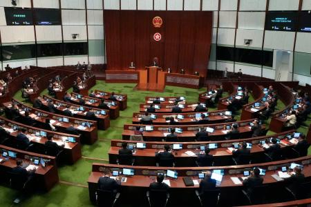 開かれた立法会（議会）の本会議＝１４日、香港（共同）