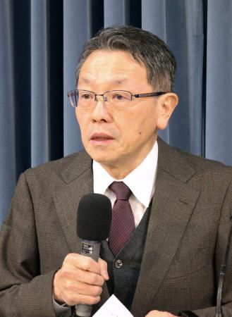 記者会見する地震調査委員会の平田直委員長＝１４日午後、東京都千代田区