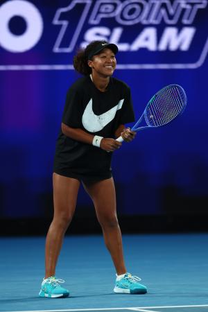 １４日に開催された全豪オープンのイベントに登場した大坂なおみ＝メルボルン（ゲッティ＝共同）